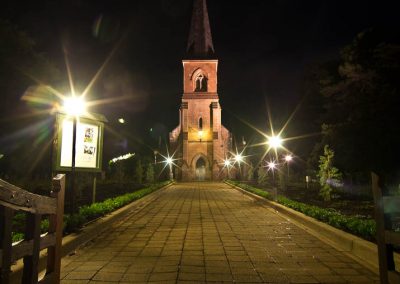 Midnight in the churchyard